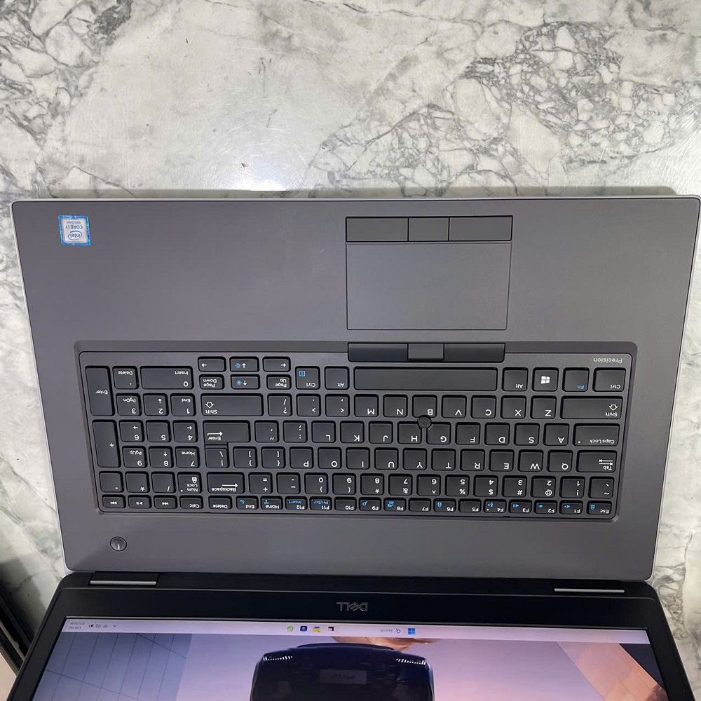 Dell Precision 7740 CORE I7-9850H RAM 16GB SSD 512Gb Radeon Pro WX3200 MÀN HÌNH : 17.3 Inch FHD IPS