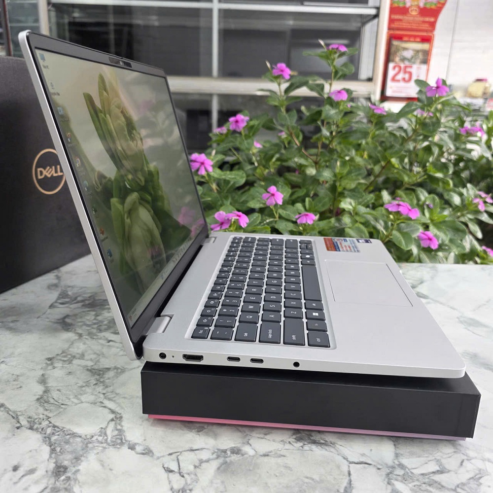 Dell Pro 14 PC14250 Máy LikeNew Ultra 7 255U RAM 16GB SSD 256GB MÀN HÌNH : 14 Inch FHD+