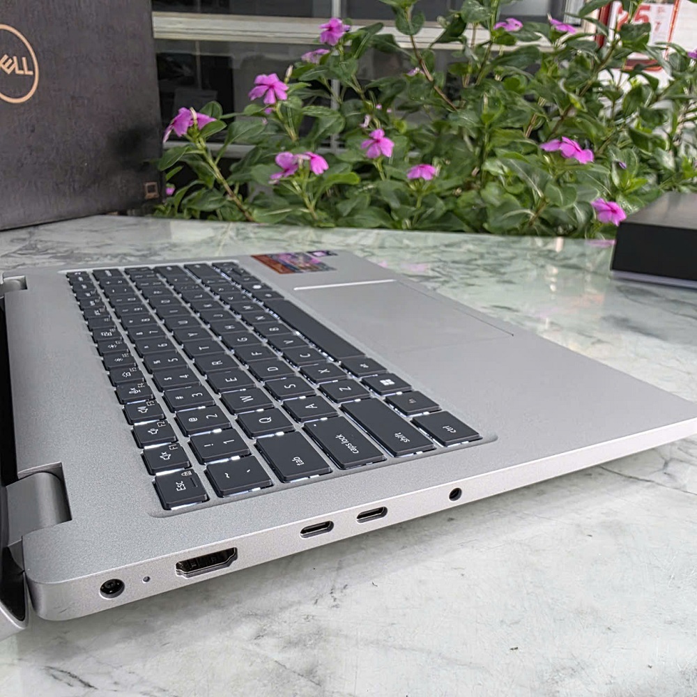 Dell Pro 14 PC14250 Máy LikeNew Ultra 7 255U RAM 16GB SSD 256GB MÀN HÌNH : 14 Inch FHD+