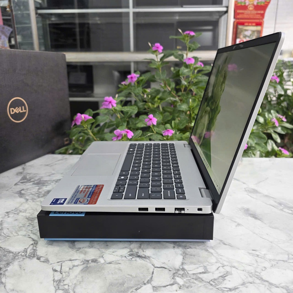 Dell Pro 14 PC14250 Máy LikeNew Ultra 7 255U RAM 16GB SSD 256GB MÀN HÌNH : 14 Inch FHD+