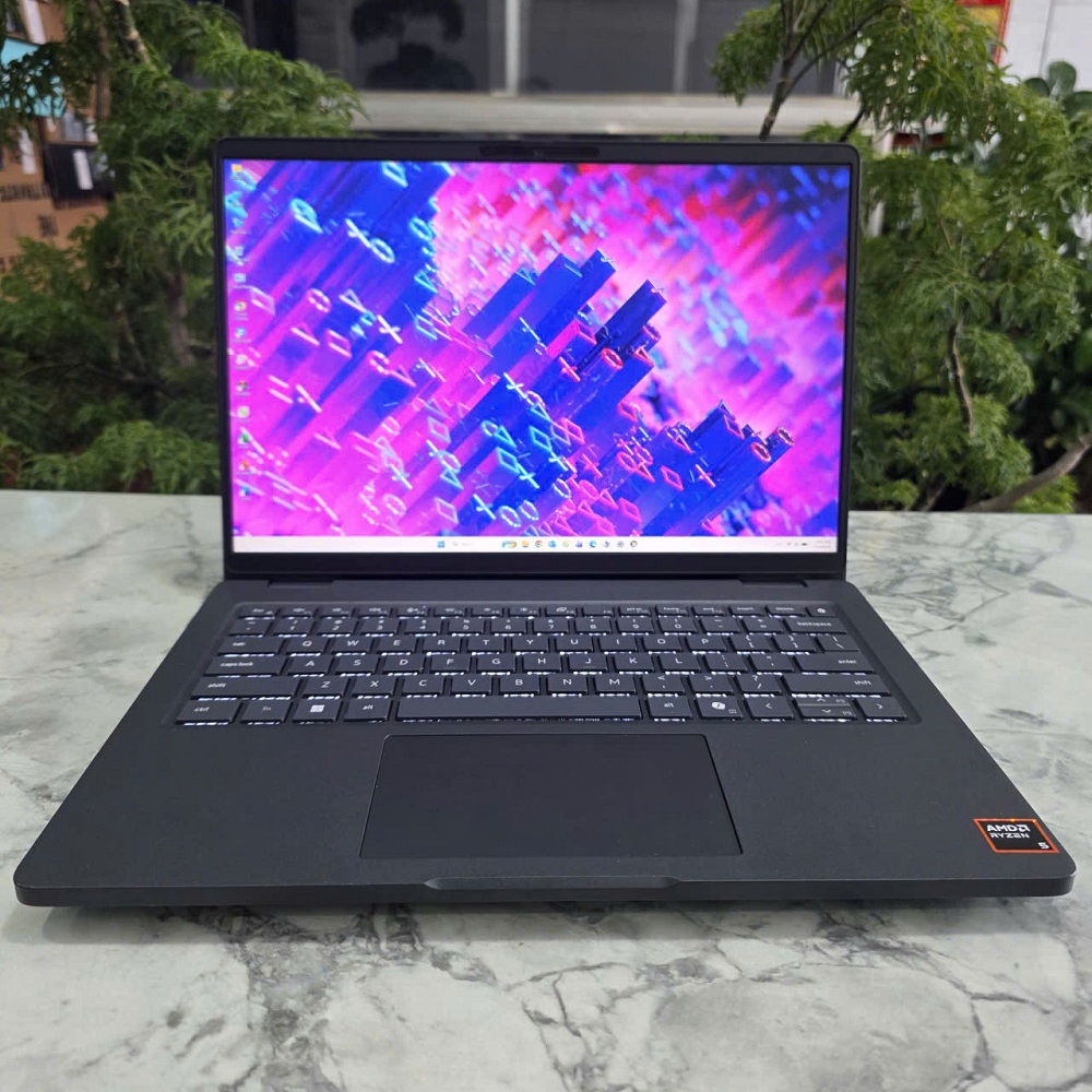 Dell Pro 14 PC14255 RYZEN 5- 220w RAM 16GB SSD 512GB MÀN HÌNH : 14 Inch FHD+
