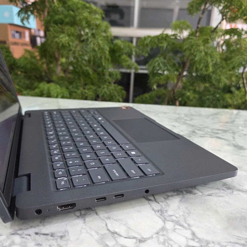 Dell Pro 14 PC14255 RYZEN 5- 220w RAM 16GB SSD 512GB MÀN HÌNH : 14 Inch FHD+