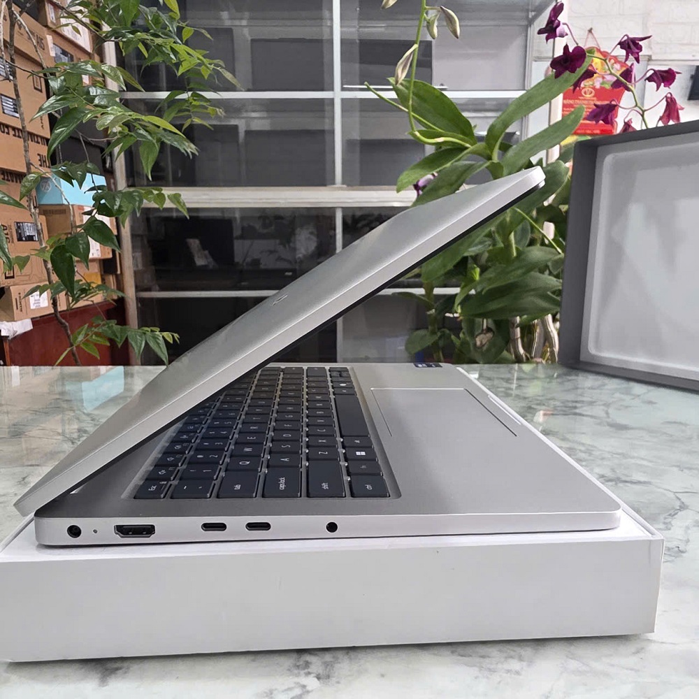 DELL PRO 14 PLUS PB14250 MÁY MỚI SẠC 2 LẦN-BẢO HÀNH CHÍNH HÃNG 2029 ULTRA 5 235U RAM 16GB SSD 512GB MÀN HÌNH : 14.0 Inch FHD+