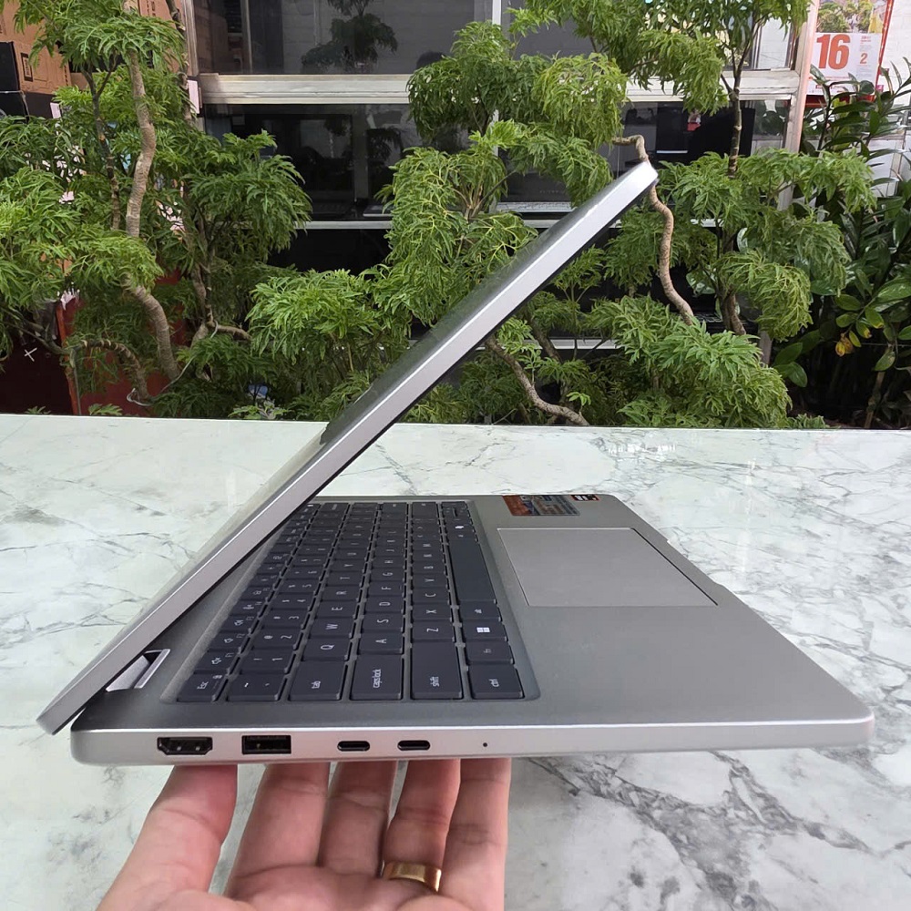 Dell Pro 14 Plus PB14255 RYZEN 7 Pro 250, RAM 16GB SSD 256GB MÀN HÌNH : 14 Inch FHD+
