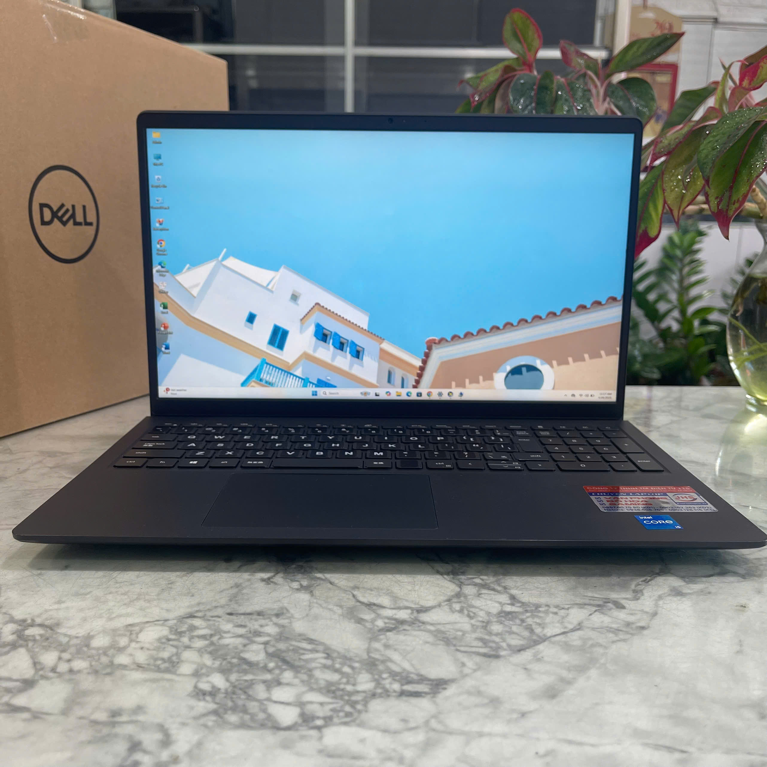 Dell Vostro 15 3510 Core™ I5-1135G7 Ram 8GB Ssd 256GB Màn Hình : 15.6 Inch  FullHD IPS 