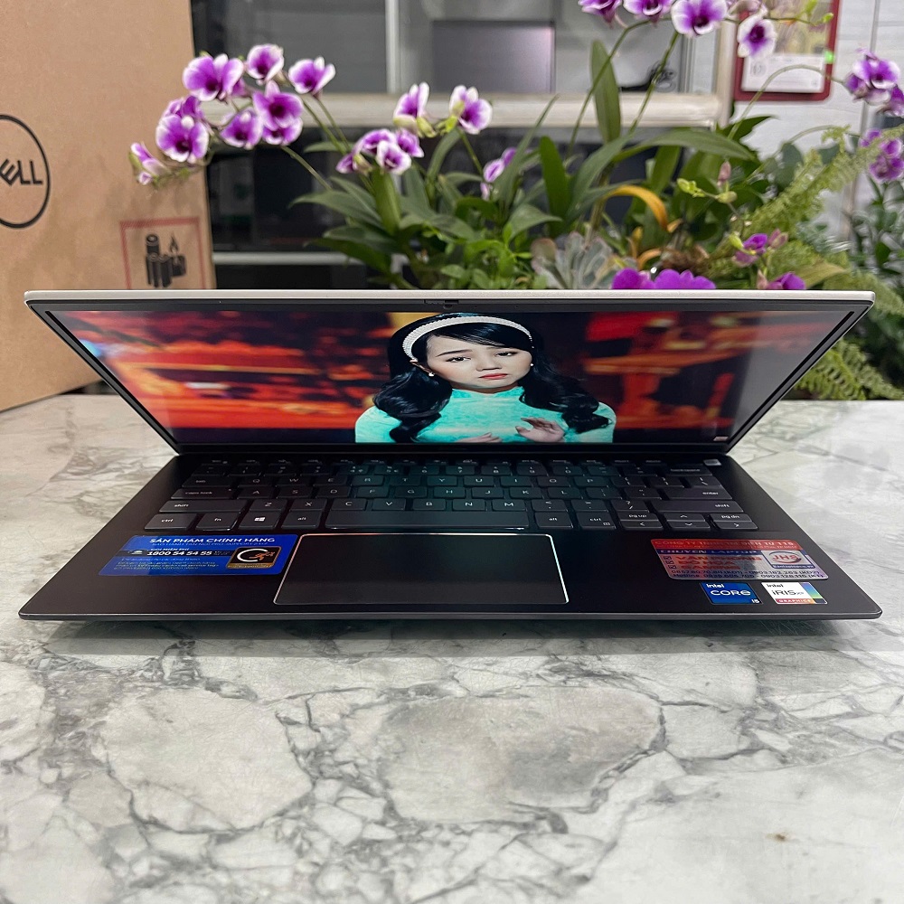 Dell Vostro 5301 Core I5-1135G7 RAM 8GB SSD  256GB  MÀN HÌNH : 14 Inch FHD 