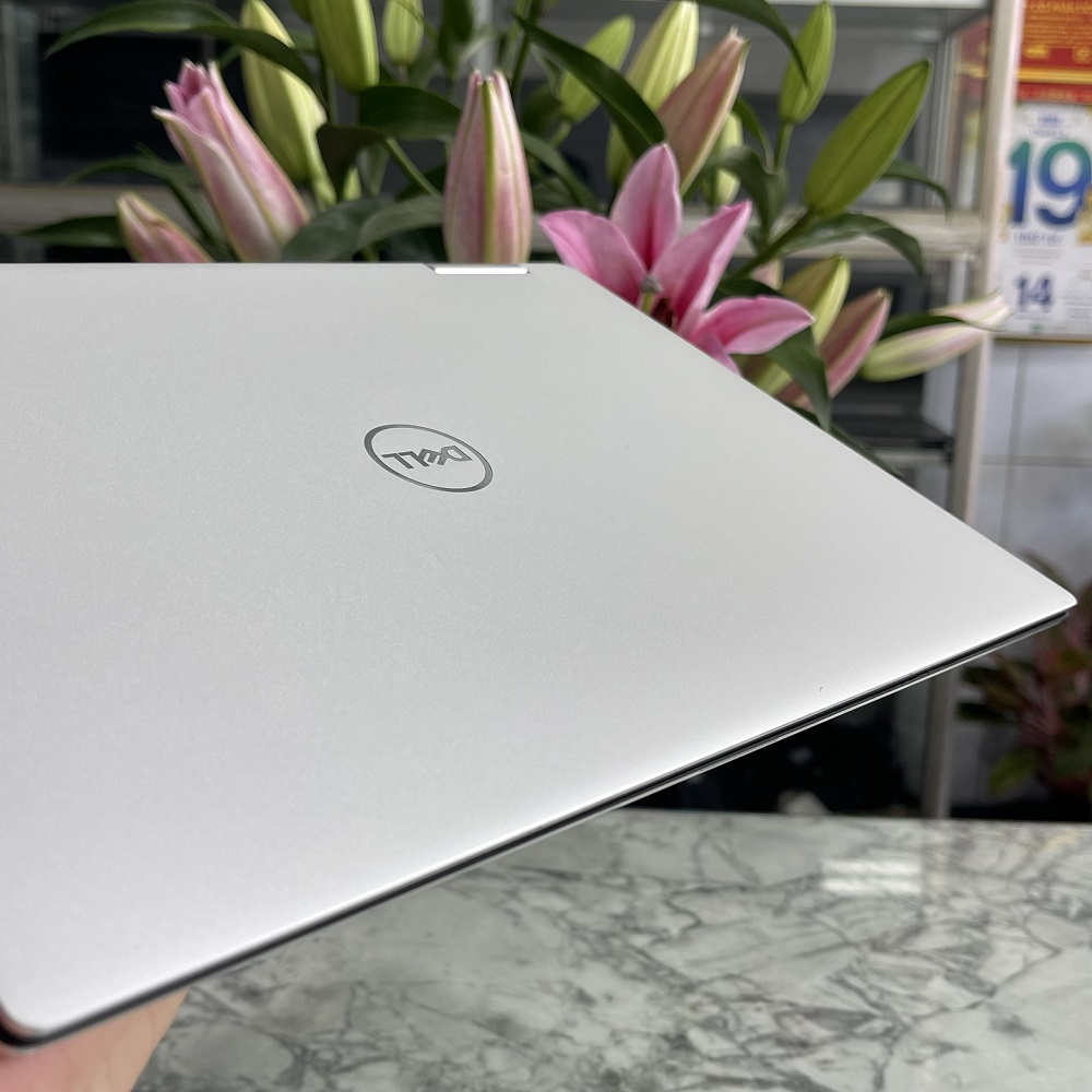 Dell XPS 13 7390  2-In-1 Core I7-1065G7 RAM 16GB SSD 256GB MÀN  HÌNH 13.4 Inch 4K (3840 x 2400) TouchXoay Gập 360