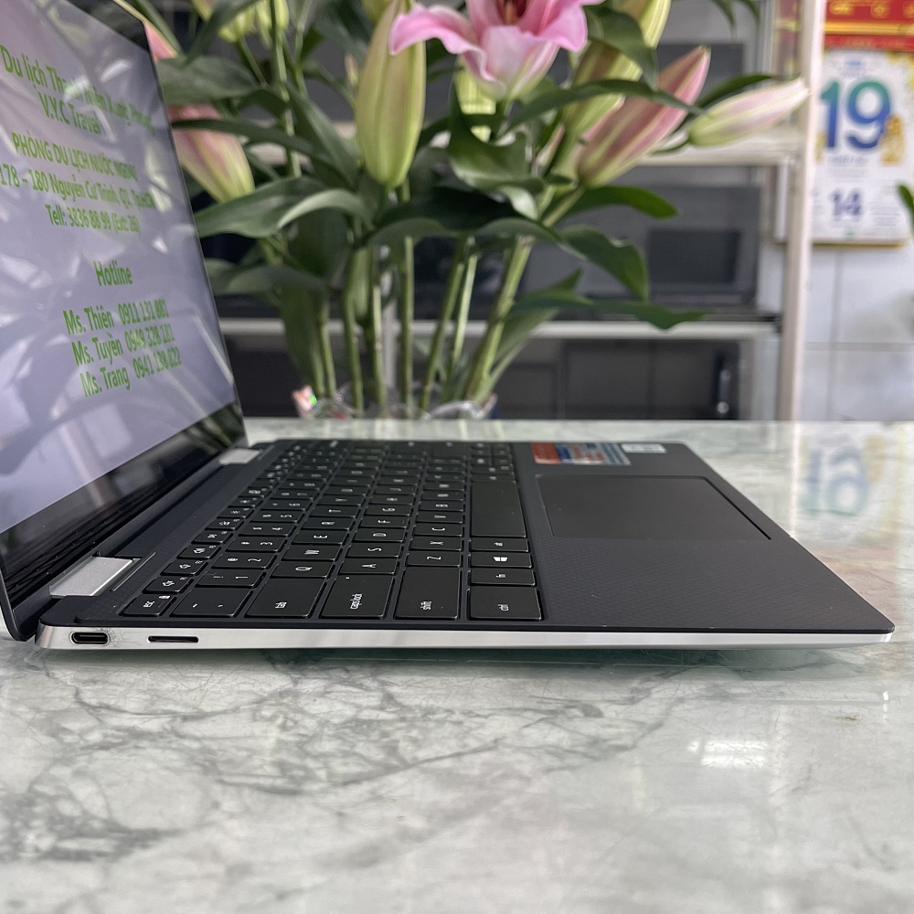 Dell XPS 13 7390  2-In-1 Core I7-1065G7 RAM 16GB SSD 256GB MÀN  HÌNH 13.4 Inch 4K (3840 x 2400) TouchXoay Gập 360