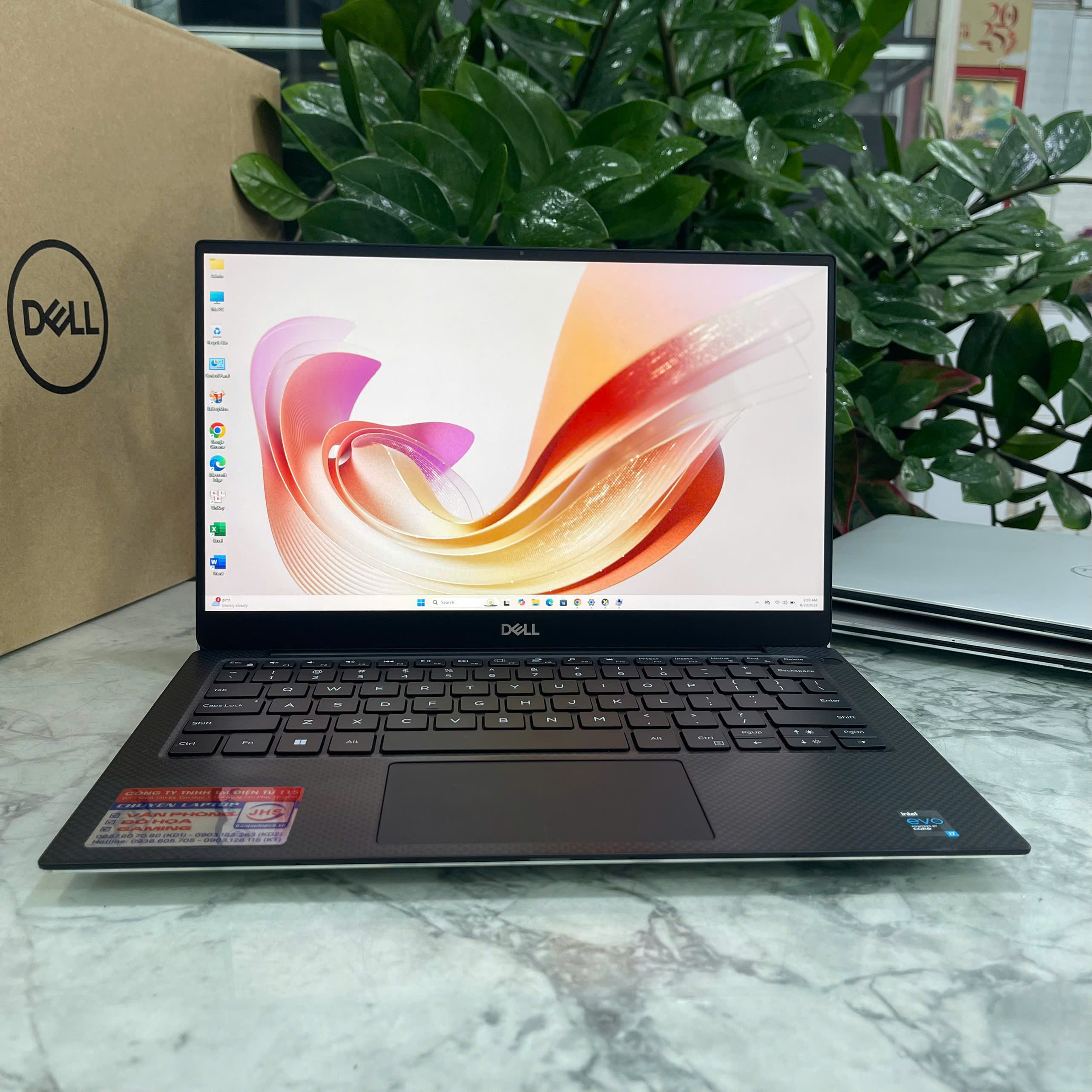 Dell XPS 13 9305 Core I7-1165G7 Ram 16GB SSD 512GB Màn Hình 13.3″ Inch IPS FullHD