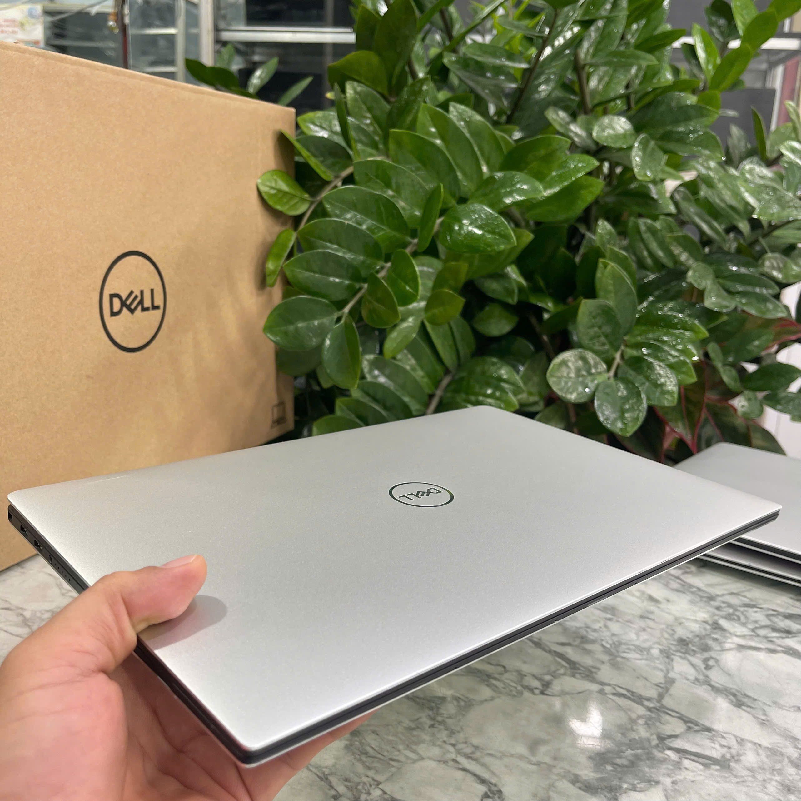 Dell XPS 13 9305 Core I7-1165G7 Ram 16GB SSD 512GB Màn Hình 13.3″ Inch IPS FullHD