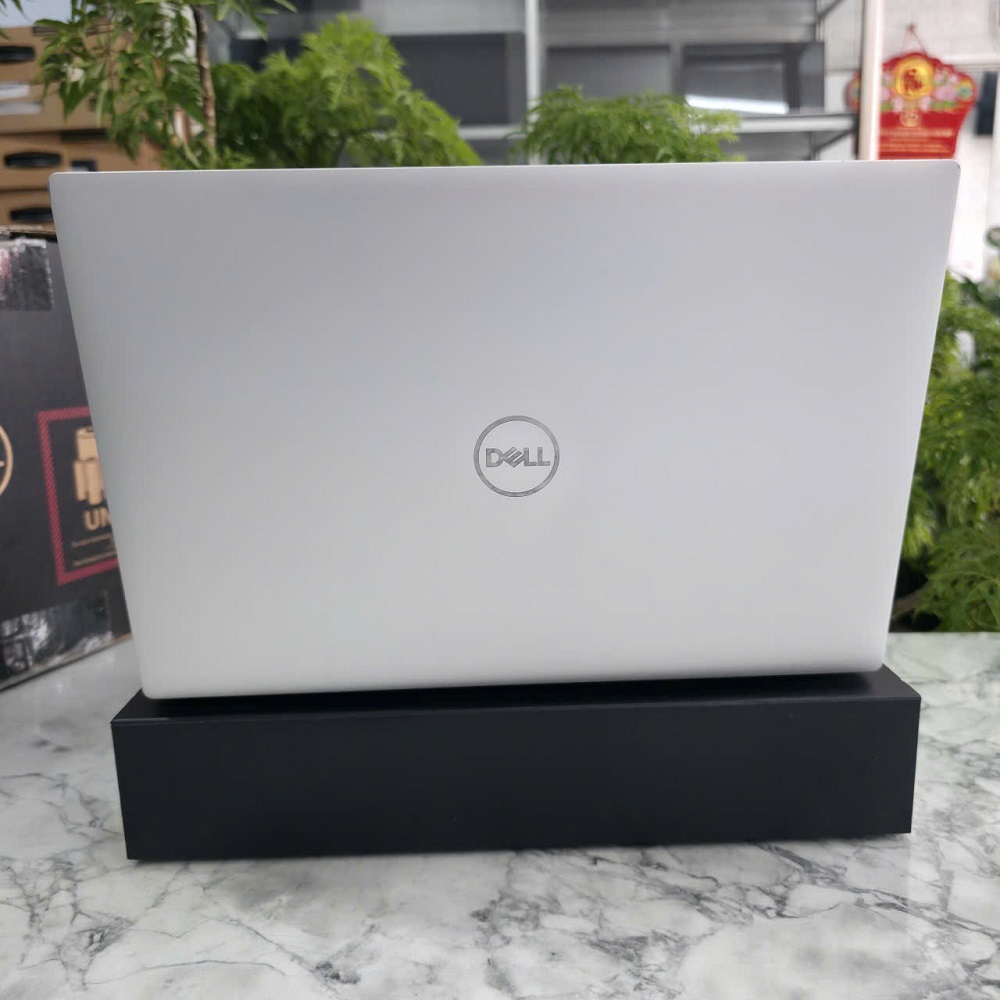 Dell XPS 13 9310 MÀU TRẮNG CORE I7-1195G7 Màn : OLED 3.5K Touch RAM 32GB SSD 1.000GB 
