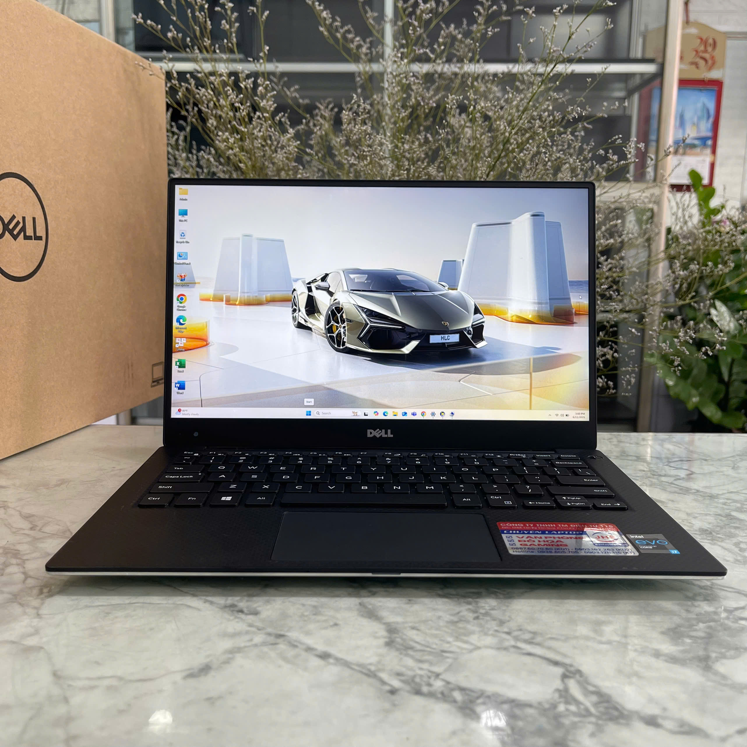 Dell XPS 13 9360 Core I7-8550U Ram 8Gb Ssd 256Gb Màn Hình 13.3 Inch FHD 