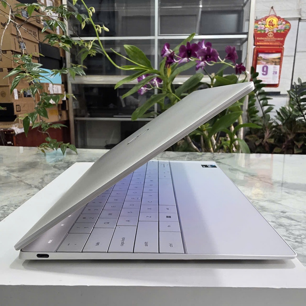 Dell XPS 13 Plus 9320 CORE I7-1260P RAM 16GB SSD 512GB MÀN HÌNH : 13.4″FHD+ 500-nit