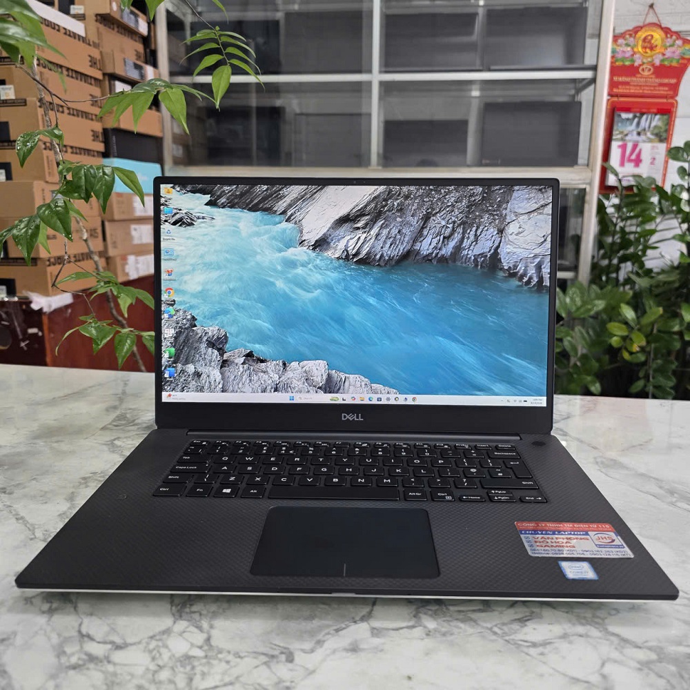 DELL XPS 15 7590 CORE I7-9750H RAM 16GB SSD 256GB GTX 1650 MÀN HÌNH : 15.6''Inch FHD IPS