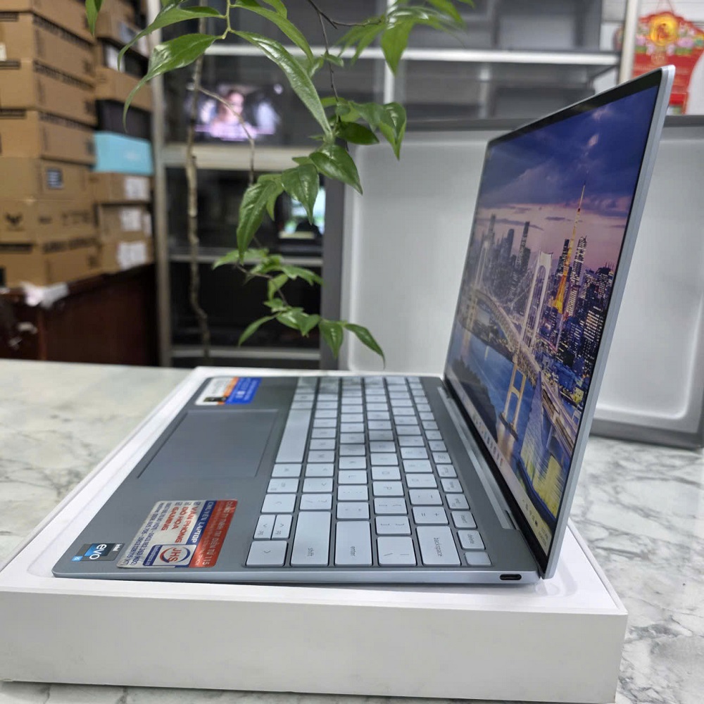 DELL XPS 9315 MÀU XANH (Sky) CORE I5-1230U RAM 8GB SSD 512GB MÀN HÌNH : 13.4 Inch FHD+