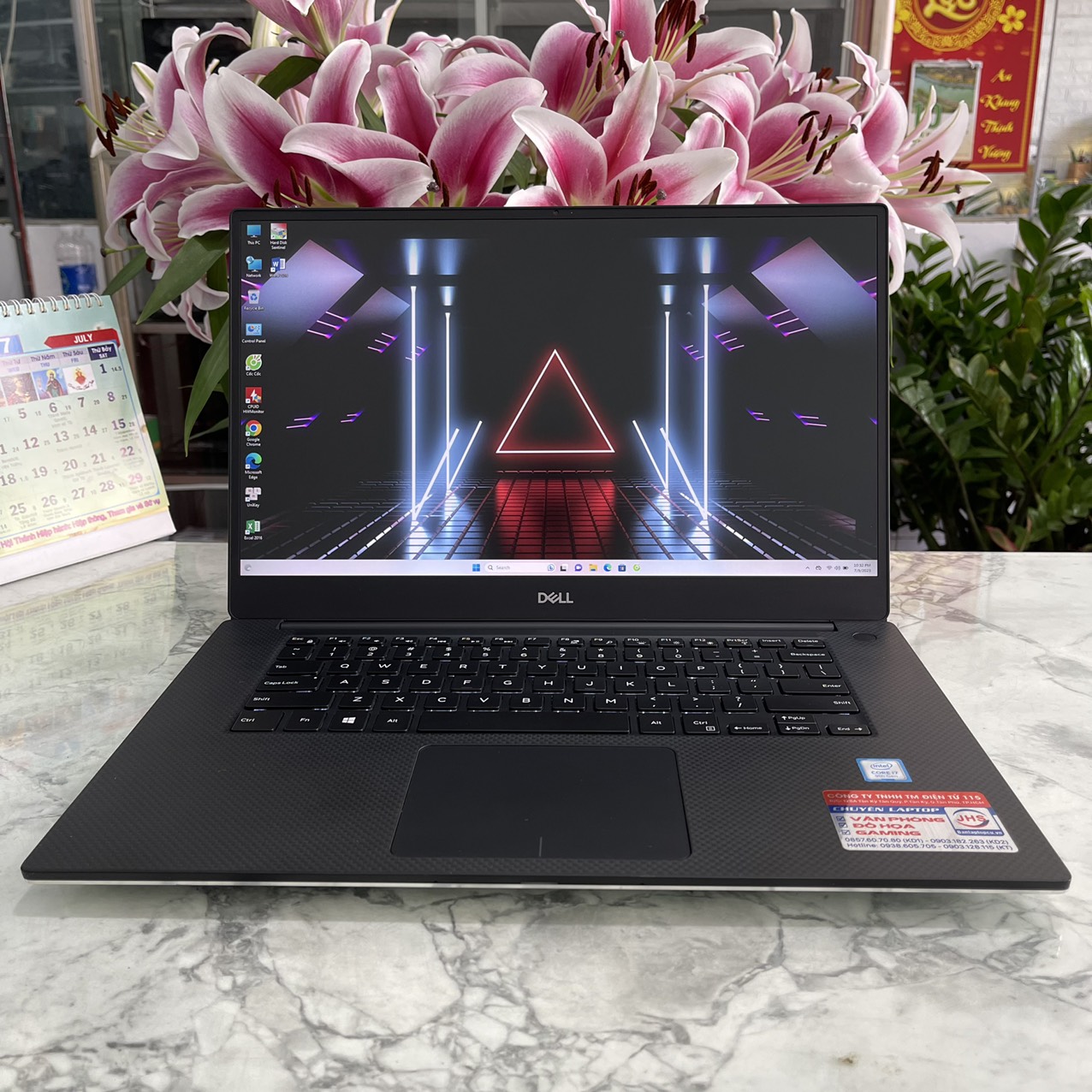  Dell XPS 15 7590 Core I7-9750H Ram 16gb Ssd 512gb Card RTX 1650 4GB Màn Hình 15.6''Inch Fhd