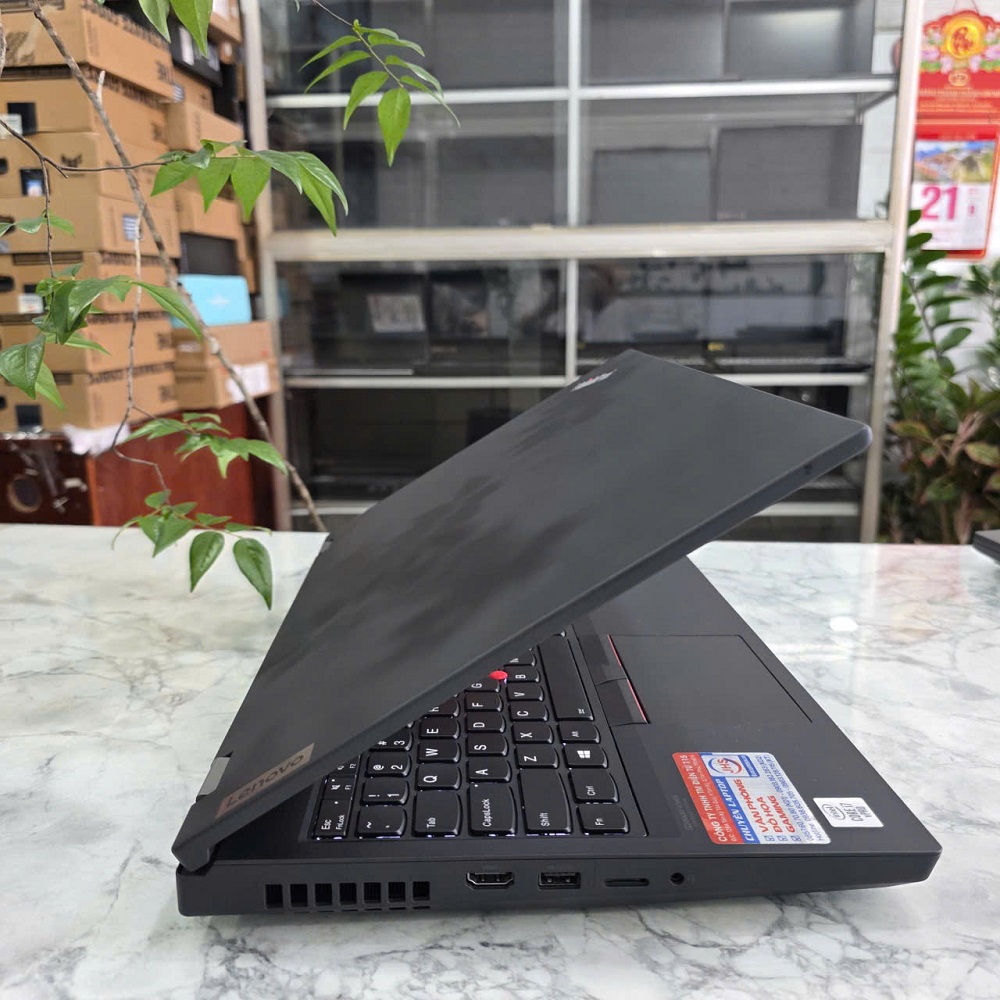 ĐỒ HỌA - GAMING LENOVO THINKPAD P15 GEN 1 CORE I7-11850H RAM 16GB SSD 512GB NVIDIA Quadro T2000 4GB GDDR5 MÀN HÌNH : 15.6''Inch Fhd IPS