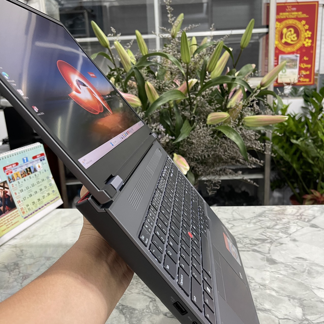 Đồ Họa - Gaming Lenovo ThinkPad P16 Gen1 Core I7-12850HX Ram 64gb Ssd 1.000gb Và 500gb Ssd  Card RTX A3000 12GB GDDR6  Màn Hình 16" QHD.