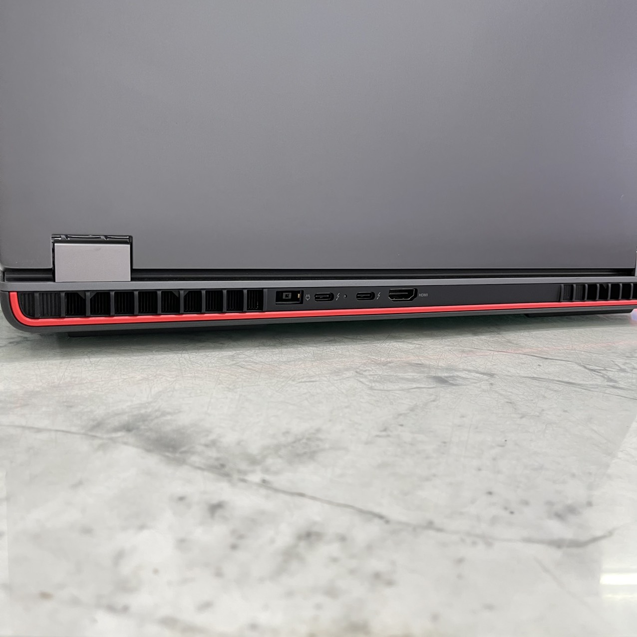 Đồ Họa - Gaming Lenovo ThinkPad P16 Gen1 Core I7-12850HX Ram 64gb Ssd 1.000gb Và 500gb Ssd  Card RTX A3000 12GB GDDR6  Màn Hình 16" QHD.