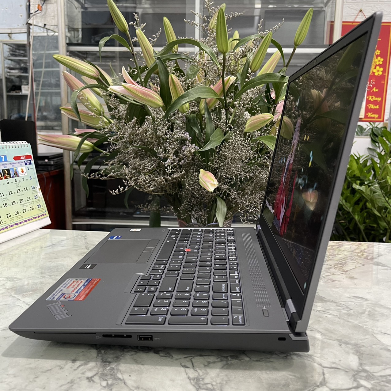 Đồ Họa - Gaming Lenovo ThinkPad P16 Gen1 Core I7-12850HX Ram 64gb Ssd 1.000gb Và 500gb Ssd  Card RTX A3000 12GB GDDR6  Màn Hình 16" QHD.