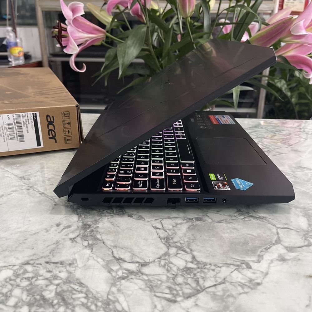 Gaming - Đồ Họa Acer Nitro 5 AN515-45-R6EV Ryzen 5-5600H SSD 512GB RAM 8GB GTX 1650 4GB MÀN HÌNH : 15.6''Inch IPS 144Hz
