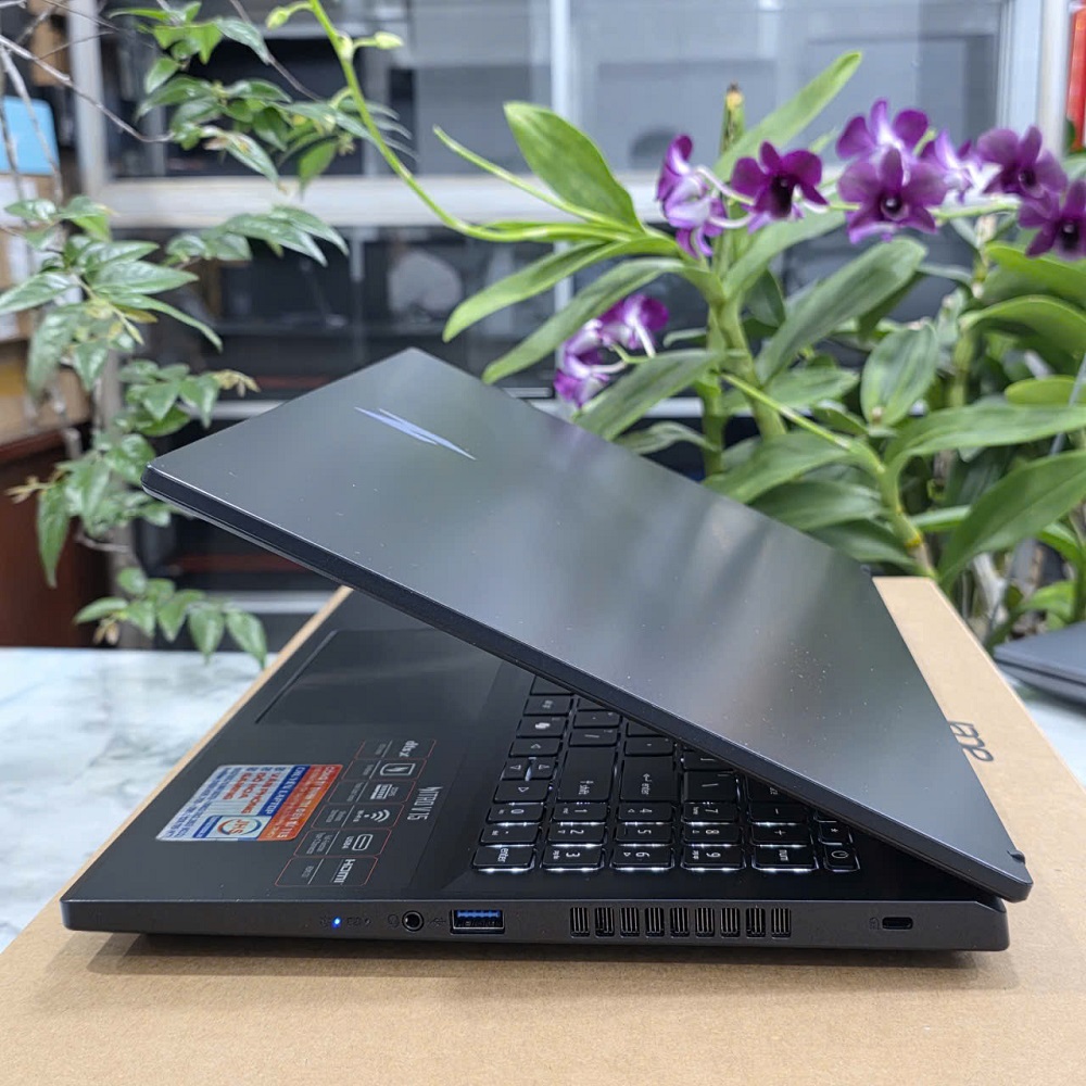 Gaming - Đồ Họa Acer Nitro V 15 ProPanel ANV15-41-R9M1 (Máy LikeNew-BHH) RYZEN 5 7535HS RAM 16GB SSD 512GB RTX 3050 6GB  MÀN : 15.6 Inch IPS 180Hz