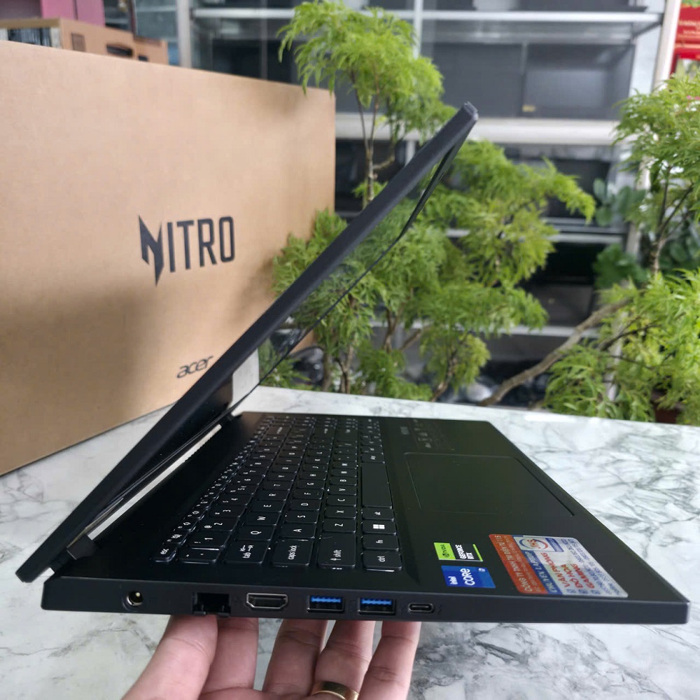 Gaming - Đồ Họa Acer Nitro V ANV15-51 Máy LikeNew RTX™ 4050 6GB GDDR6 CORE I7-13620H RAM 16GB SSD 512GB MÀN HÌNH : 15.6 Inch FHD IPS 144Hz