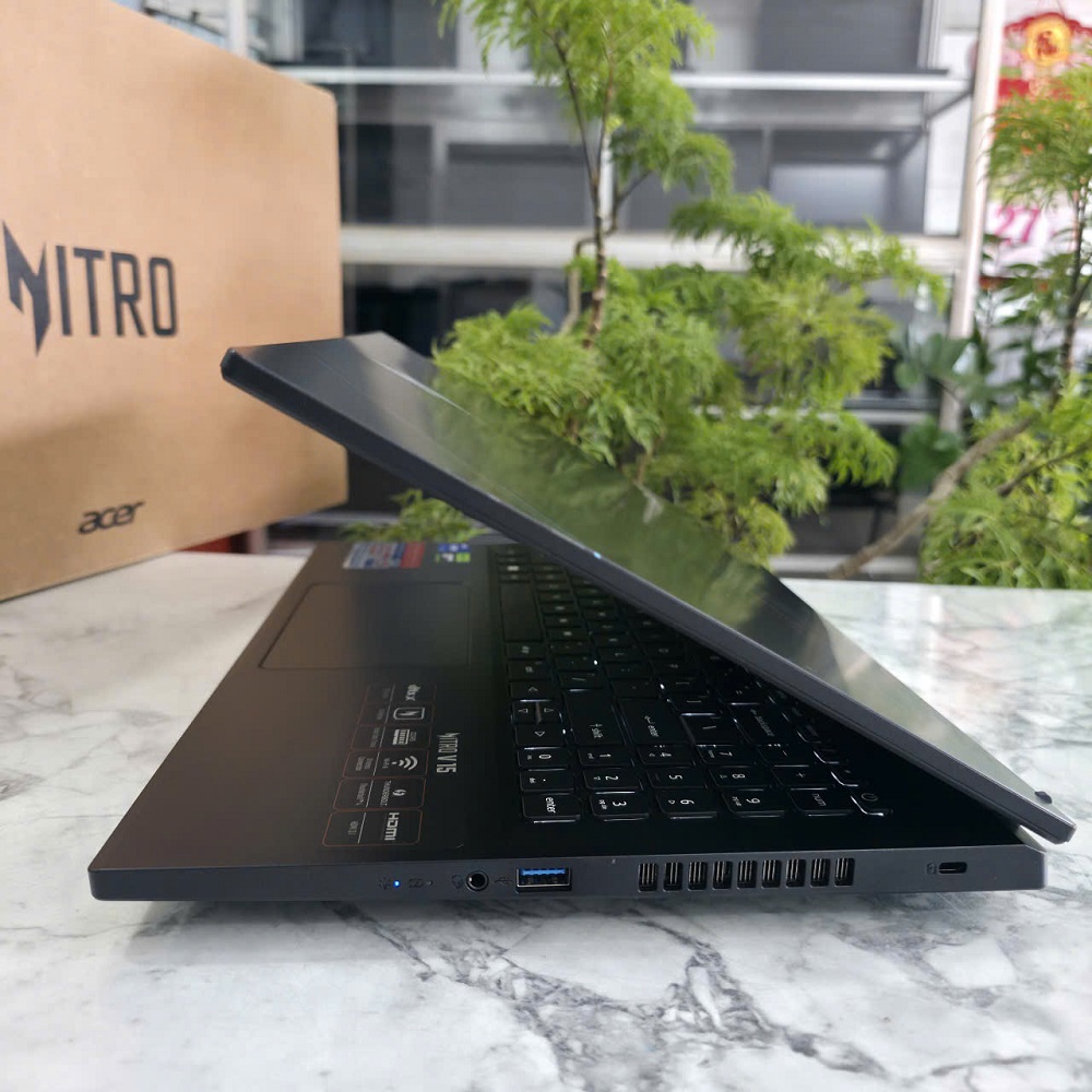 Gaming - Đồ Họa Acer Nitro V ANV15-51 Máy LikeNew RTX™ 4050 6GB GDDR6 CORE I7-13620H RAM 16GB SSD 512GB MÀN HÌNH : 15.6 Inch FHD IPS 144Hz