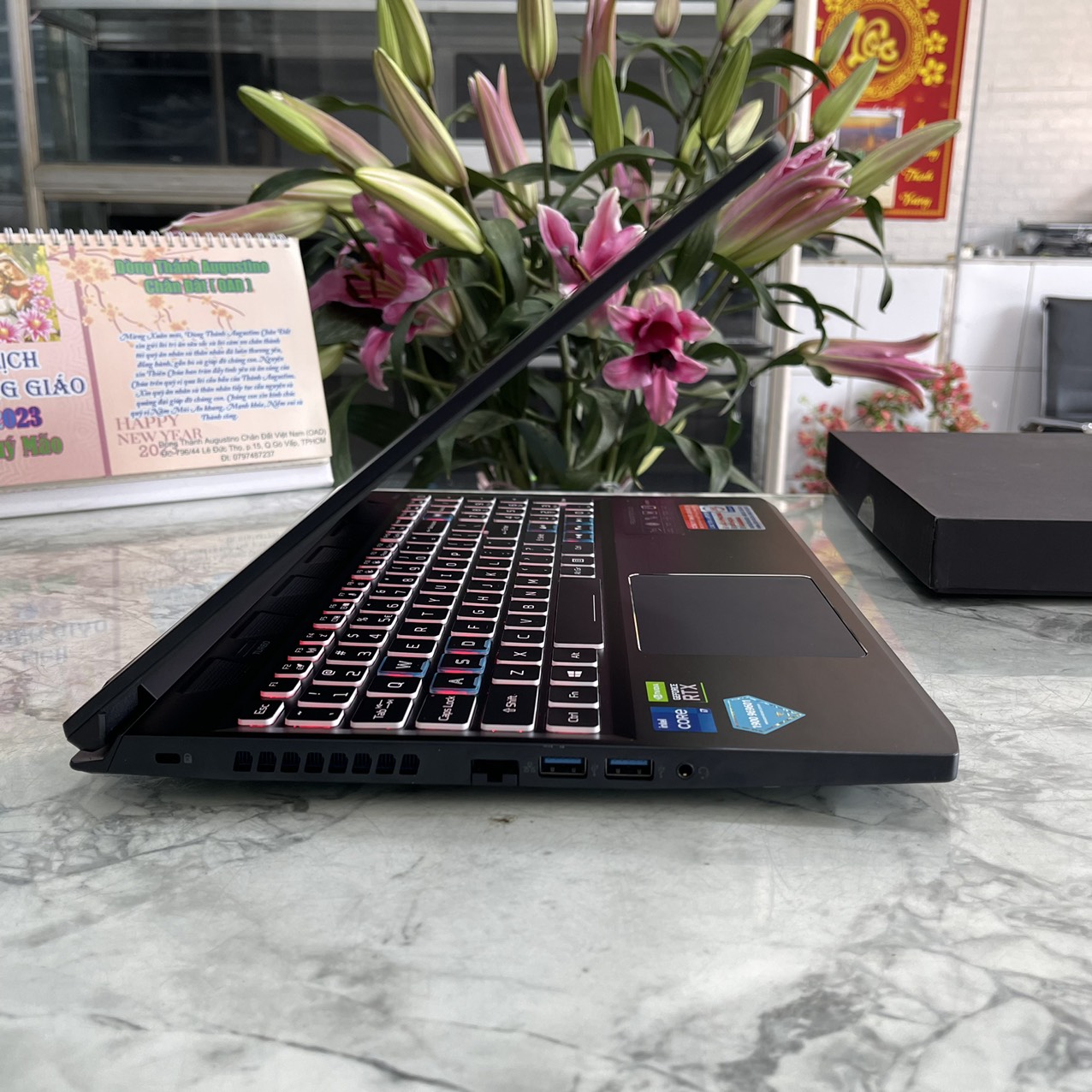 Gaming-Đồ họa Acer Predator Triton 300 PT315-53-71DJ MÁY LIKENEW (CÒN BẢO HÀNH HÃNG) Core i7-11800H RAM 16GB SSD 512GB Nvidia GeForce RTX 3070( 8GB GDDR6), Màn hình 15.6 inch QHD IPS 165Hz 