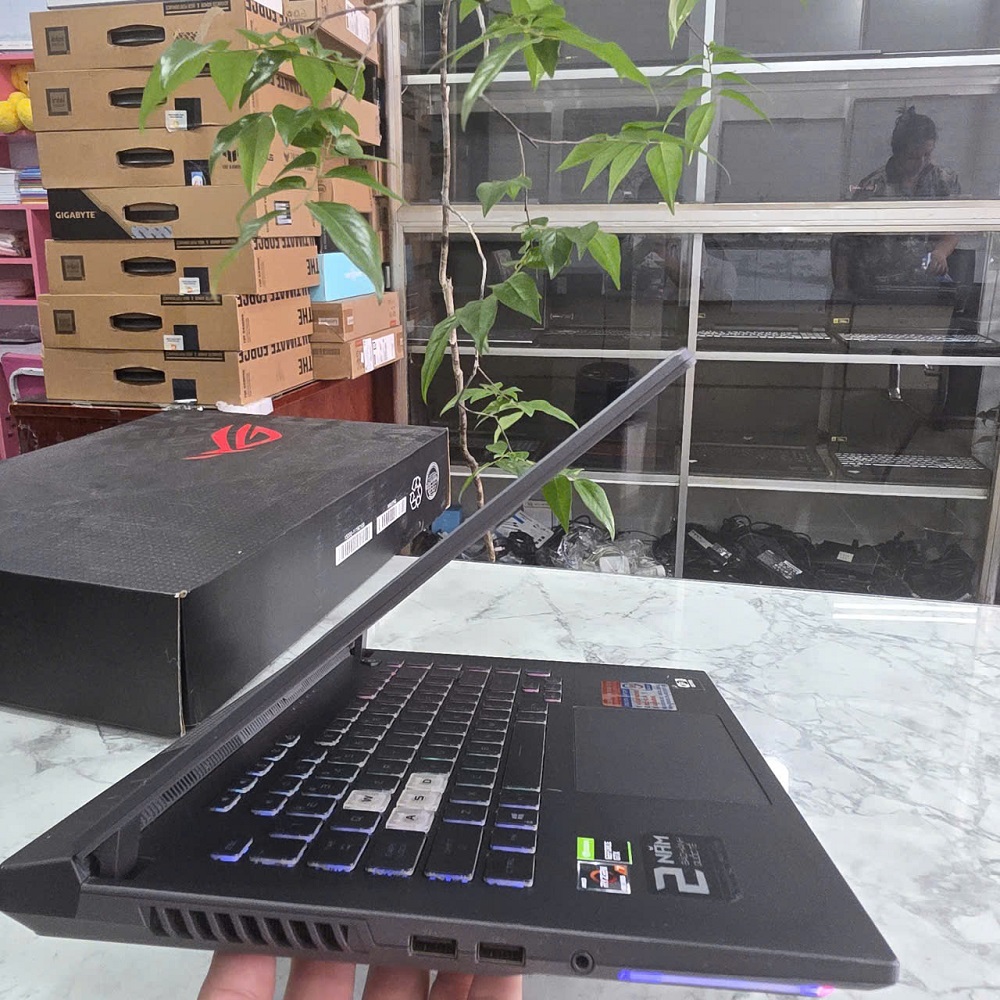 Gaming - Đồ Họa ASUS ROG Strix G15 G513IH RYZEN 7-4800H RAM 8GB SSD 512GB GTX 1650 4GB MÀN HÌNH : 15.6 IPS 144Hz