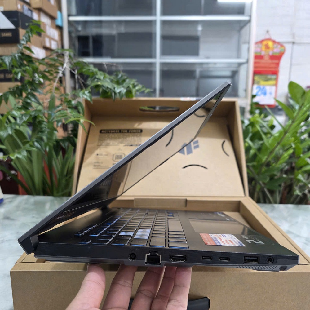 Gaming - Đồ Họa ASUS TUF F15 FX507ZC-HN124W CORE I7-12700H RAM 16GB SSD 512GB RTX 3050 4GB GDDR6 MÀN HÌNH : 15.6''IPS 144Hz