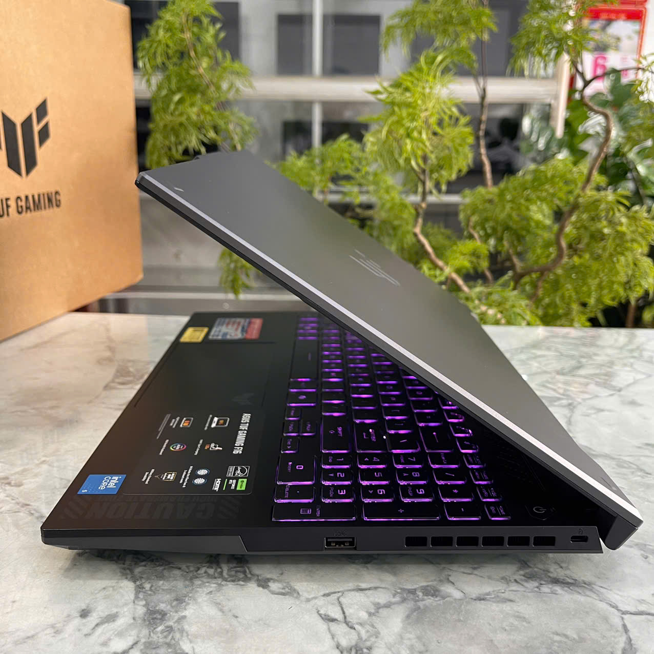 Gaming - Đồ Họa ASUS TUF F16 FX607VJ-RL034W(Máy LikeNew-Full Box-Bảo Hành Hãng) CORE 5 210H RAM 16GB SSD 512GB RTX 3050 6GB MÀN HÌNH : 16" FHD+ 144Hz