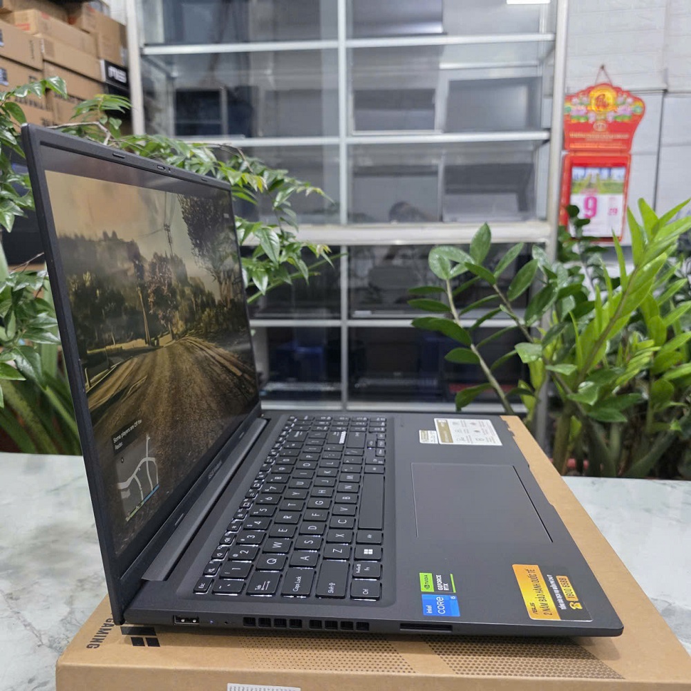 Gaming - Đồ Họa ASUS Vivobook 16 K3605ZF CORE I5 12500H RAM 16GB SSD 512GB RTX 2050 4GB MÀN HÌNH : 15.6 Inch FHD+ 144Hz