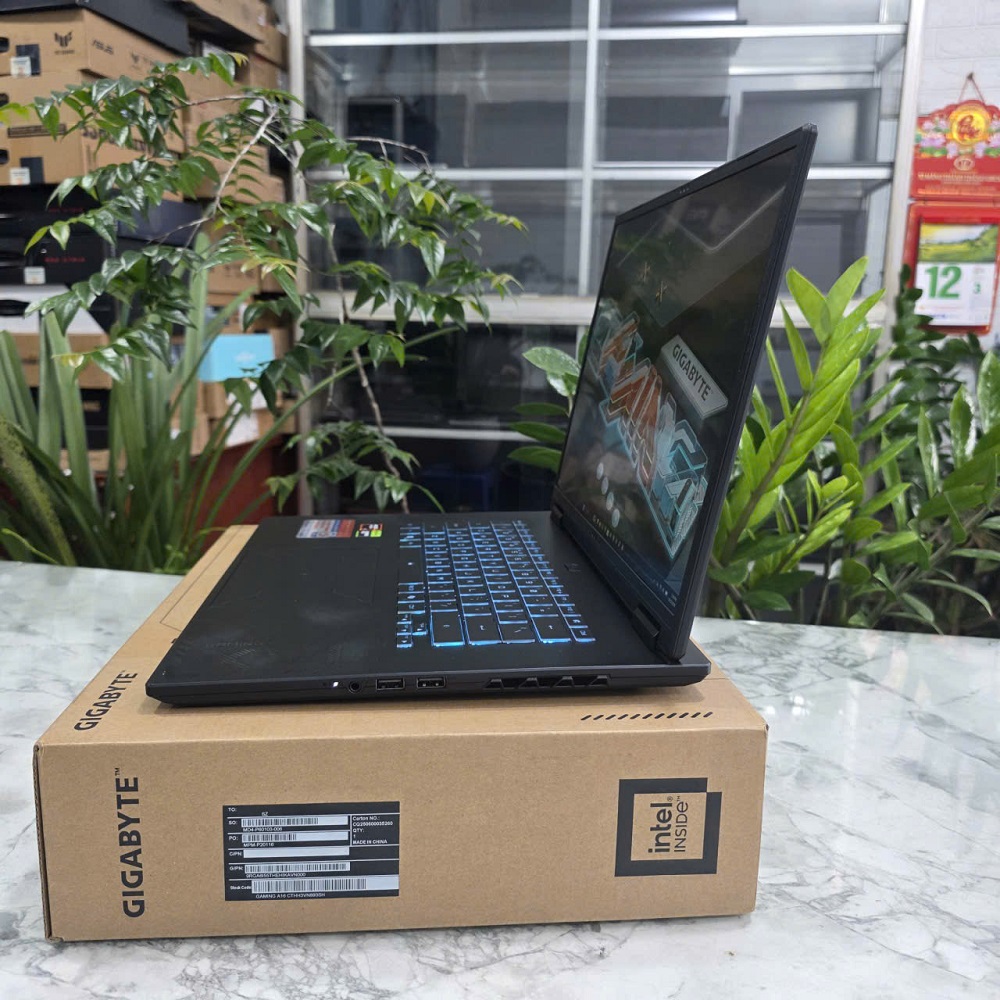 Gaming - Đồ Họa Gigabyte A16 GA63H Bảo Hành Hãng RYZEN 7 260 RTX™ 5050 8GB GDDR7 RAM 16GB SSD 512GB MÀN HÌNH : 16" INCH IPS WUXGA 165Hz, 300nits 