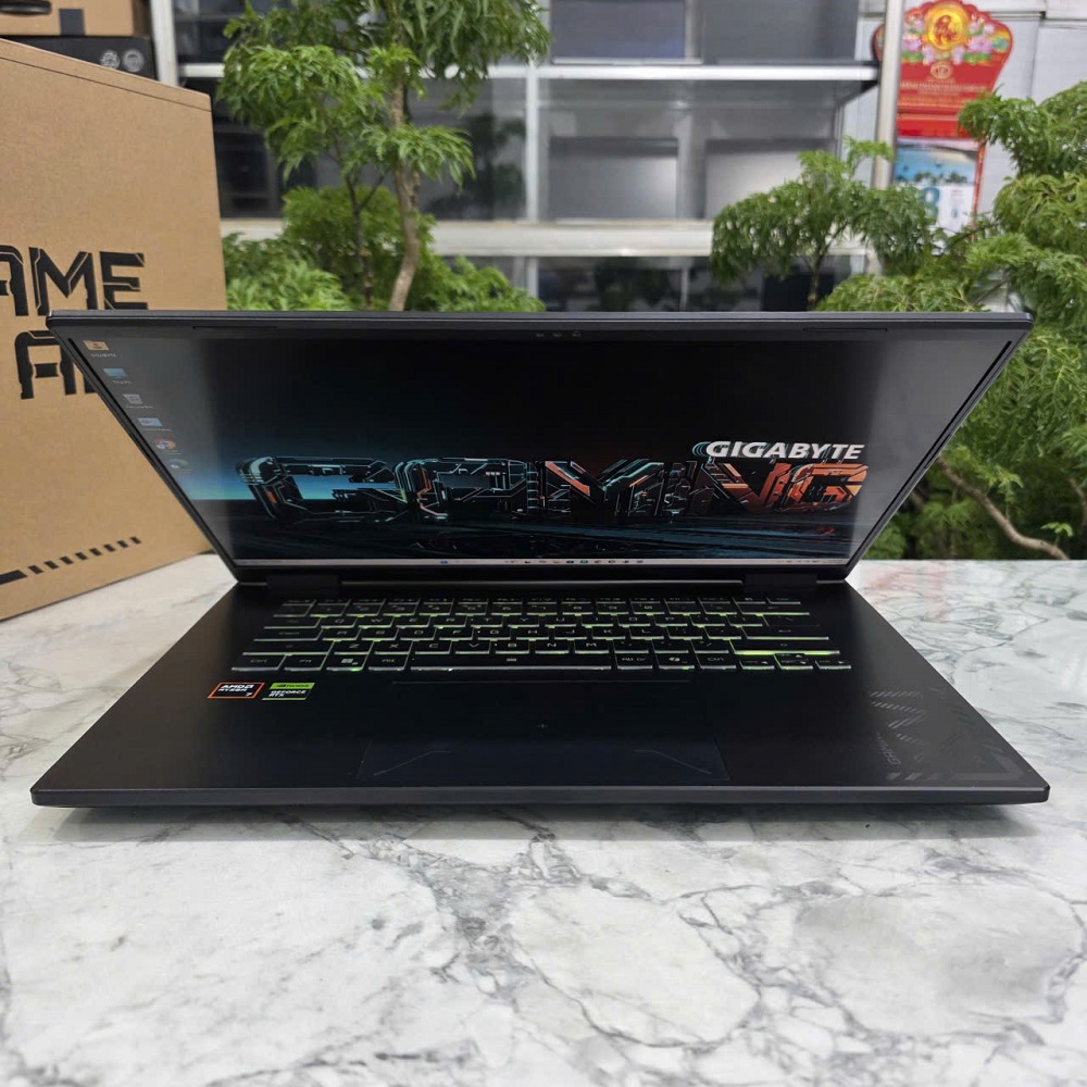 Gaming - Đồ Họa Gigabyte A16 GA63H Bảo Hành Hãng RYZEN 7 260 RTX™ 5050 8GB GDDR7 RAM 16GB SSD 512GB MÀN HÌNH : 16" INCH IPS WUXGA 165Hz, 300nits