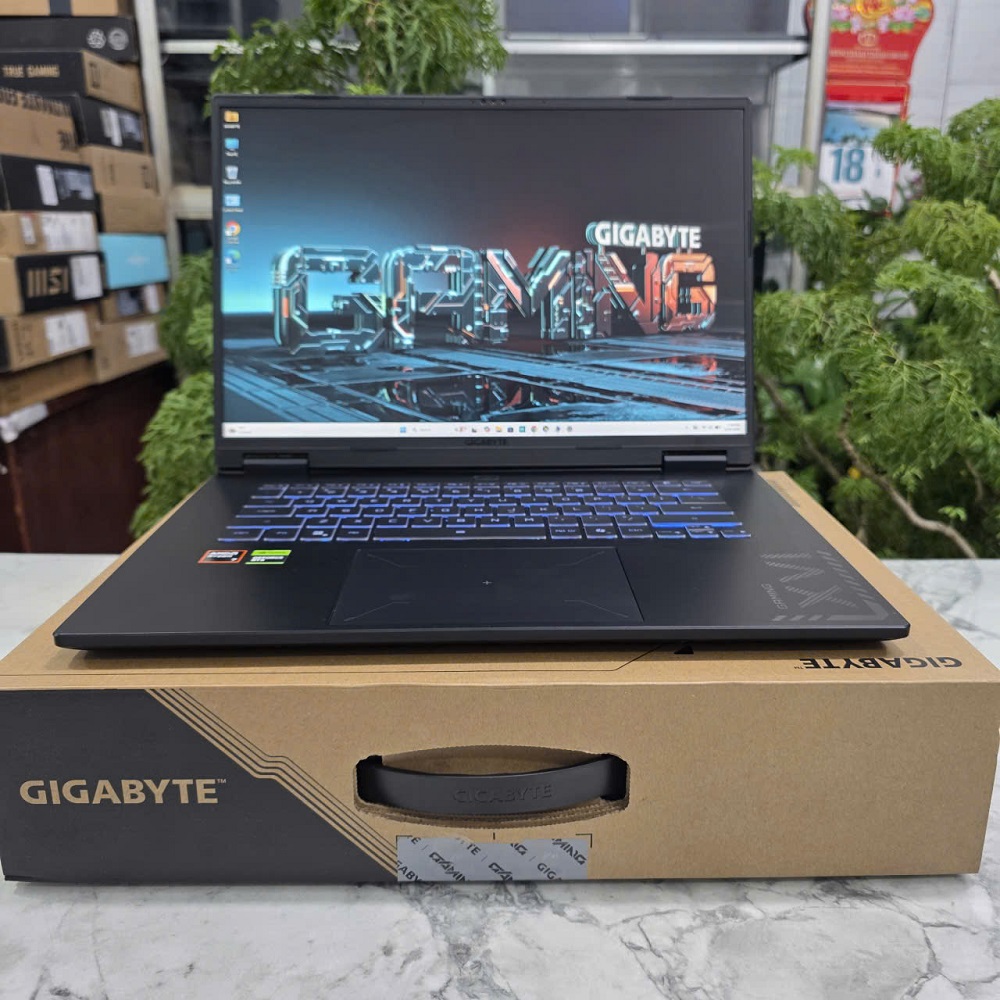 Gaming - Đồ Họa Gigabyte A16 GA63H Bảo Hành Hãng RYZEN 7 260 RTX™ 5050 8GB GDDR7 RAM 16GB SSD 512GB MÀN HÌNH : 16" INCH IPS WUXGA 165Hz, 300nits