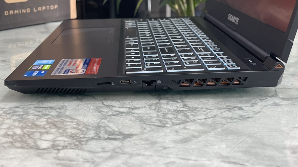 Gaming - Đồ Họa Gigabyte G5 GE-AX211NGW CORE I5-12500H RAM 16GB SSD 512GB RTX3050 4GB MÀN HÌNH : 15.6''Inch IPS 144Hz