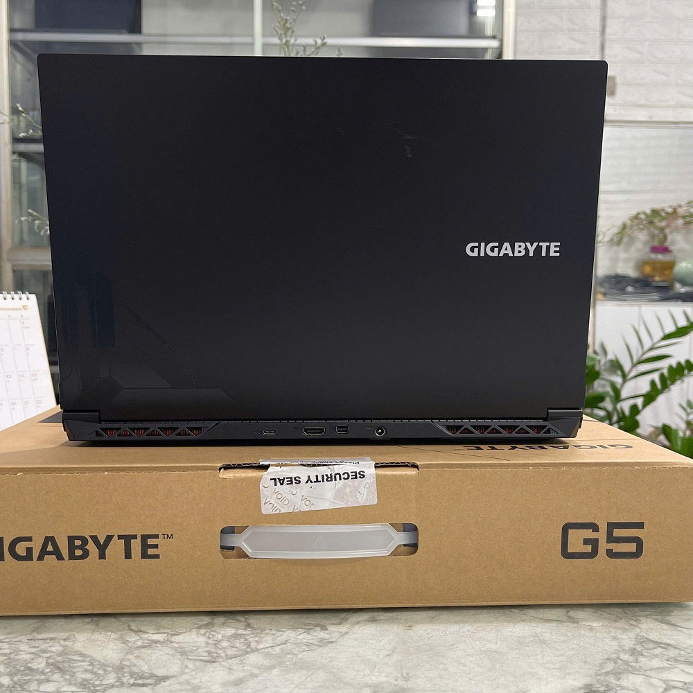 Gaming - Đồ Họa Gigabyte G5 GE-AX211NGW Máy LikeNew CORE I5-12450H RAM 16GB SSD 512GB RTX4050 6GB MÀN HÌNH : 15.6''Inch FhdIPS 144Hz 