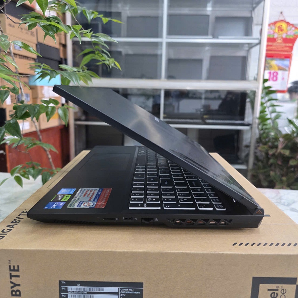 Gaming - Đồ Họa Gigabyte G5 MF5-AX211NGW BHH 6/2027 CORE I5-13500H RAM 16GB SSD 512GB RTX 4050 6GB MÀN HÌNH : 15.6'' IPS 144.Hz