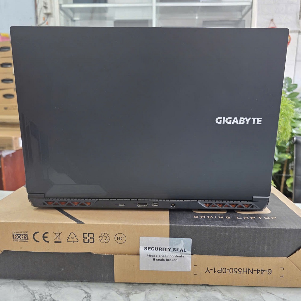 Gaming - Đồ Họa Gigabyte G5 MF5-AX211NGW Máy LikeNew -Bảo Hành Hãng CORE I5-13500H RTX 4050 6GB RAM 8GB SSD 512GB MÀN HÌNH : 15.6''Inch Fhd IPS 144Hz
