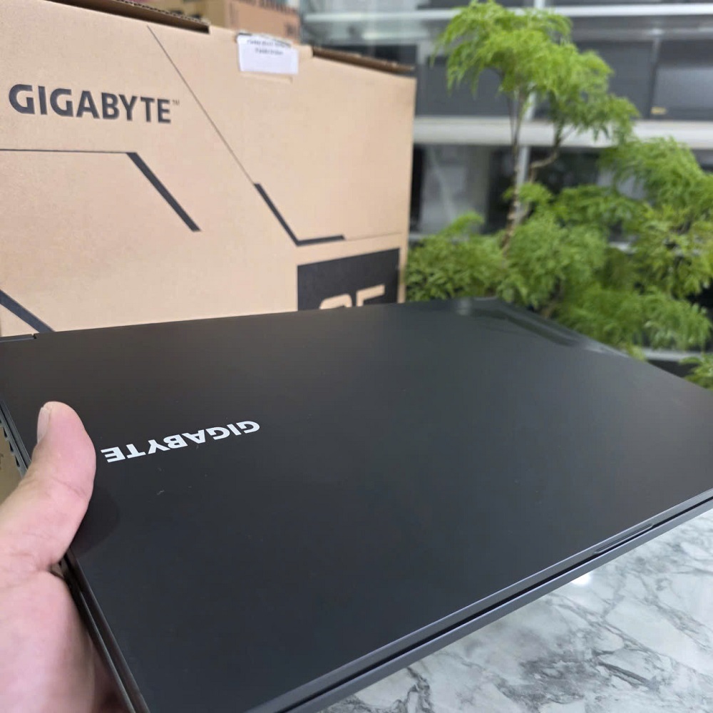 Gaming - Đồ Họa Gigabyte G5 MF5-AX211NGW Máy LikeNew -Bảo Hành Hãng CORE I5-13500H RTX 4050 6GB RAM 16GB SSD 512GB MÀN HÌNH : 15.6''Inch Fhd IPS 144Hz