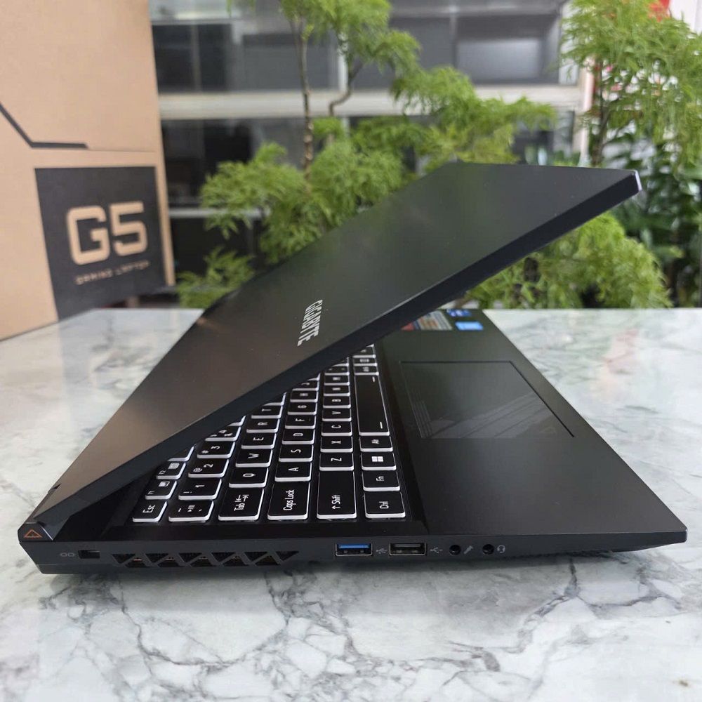 Gaming - Đồ Họa Gigabyte G5 MF5-AX211NGW Máy LikeNew -Bảo Hành Hãng CORE I5-13500H RTX 4050 6GB RAM 16GB SSD 512GB MÀN HÌNH : 15.6''Inch Fhd IPS 144Hz