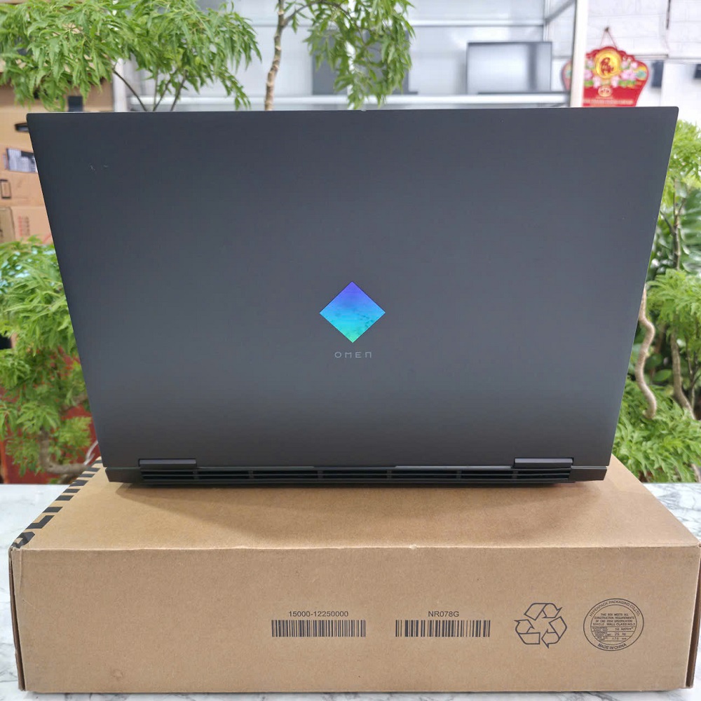 Gaming - Đồ Họa HP OMEN 15-en1027AX RYZEN 7-5800H RAM 16GB SSD 512GB RTX™ 3070 8GB MÀN HÌNH : 15,6 INCH IPS 144hz