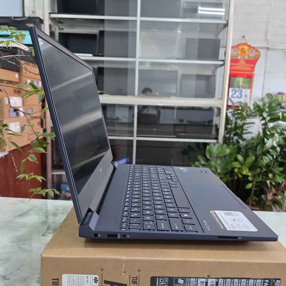 Gaming-ĐỒ HỌA HP VICTUS 15-fa0033TX CORE™ I5-12450H RAM 8GB SSD 512GB RTX 3050 4GB MÀN HÌNH : 15.6 Inch IPS 144Hz