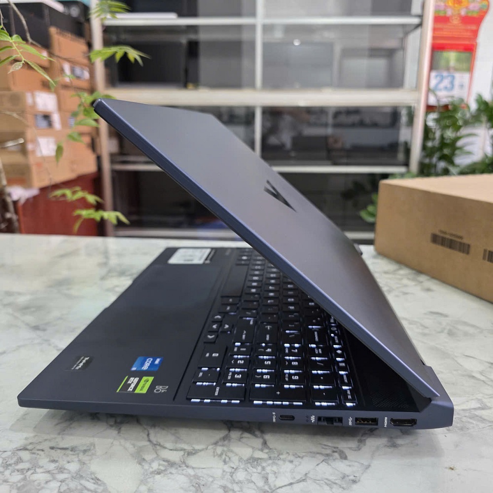 Gaming-ĐỒ HỌA HP VICTUS 15-fa0033TX CORE™ I5-12450H RAM 8GB SSD 512GB RTX 3050 4GB MÀN HÌNH : 15.6 Inch IPS 144Hz