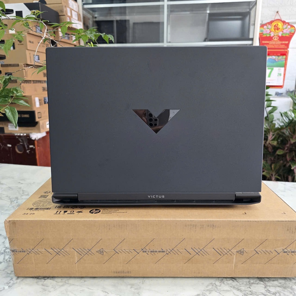 Gaming - Đồ Họa HP VICTUS 15-fa2731TX (MÁY NEW OPEN BOX) CORE I5-13420H RAM 16GB SSD 512GB RTX™ 3050 6GB GDDR6 MÀN HÌNH : 15.6 Inch IPS 144Hz 300 nits 