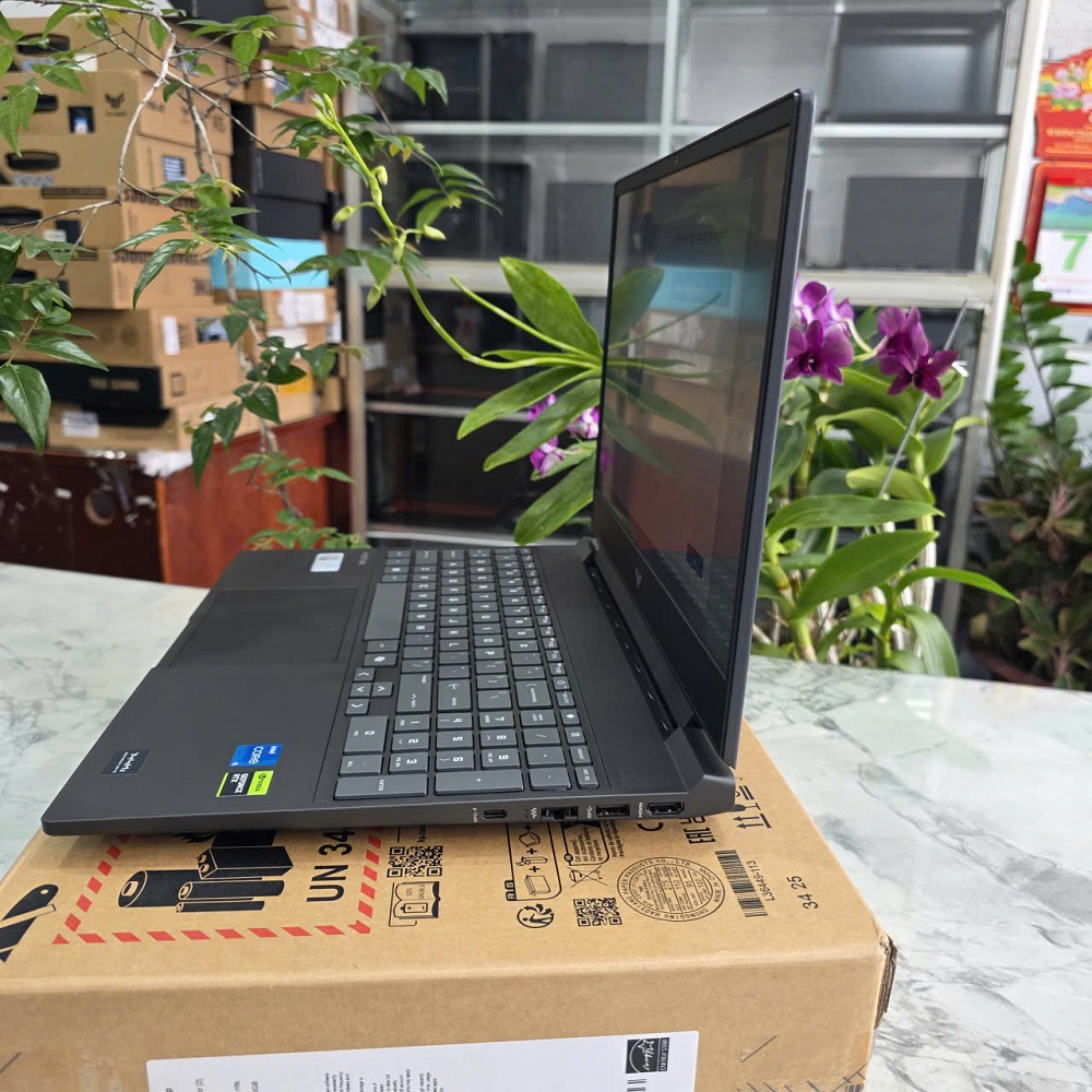 Gaming - Đồ Họa HP VICTUS 15-fa2731TX (MÁY NEW OPEN BOX) CORE I5-13420H RAM 16GB SSD 512GB RTX™ 3050 6GB GDDR6 MÀN HÌNH : 15.6 Inch IPS 144Hz 300 nits 