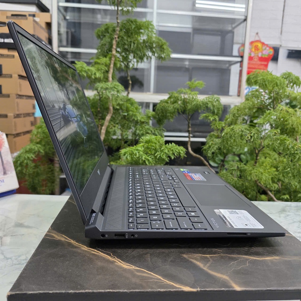 Gaming - Đồ Họa HP VICTUS 15-faoo32dx Core I7-12650H RAM 16GB SSD 512GB RTX3050 Ti (4GB) Màn Hình : 15.6'' Inch FHD 144Hz, IPS 