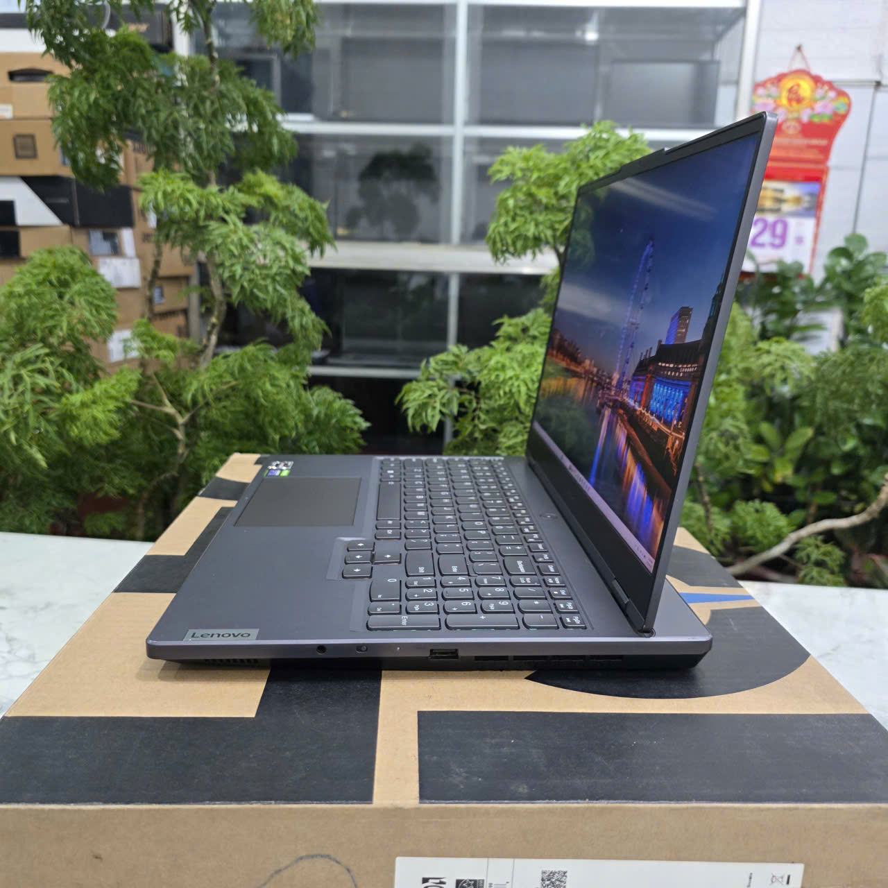 Gaming - Đồ Họa Lenovo Legion 5 15ARH7H RTX 3060 6GB RYZEN 5 6600H RAM 16GB SSD 512GB MÀN HÌNH : 15.6" Inch IPS 165Hz
