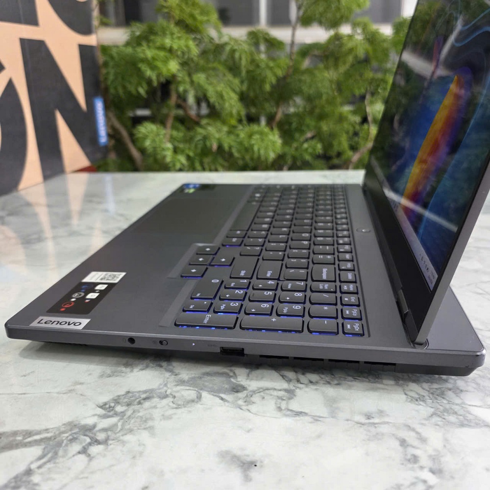 Gaming - Đồ Họa Lenovo Legion 5 15IAH7 CORE I5-12500H RAM 16GB SSD 512GB RTX™ 3050 Ti 4GB GDDR6 MÀN HÌNH : 15.6 INCH IPS 165Hz 100% sRGB